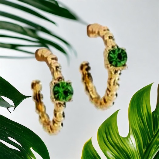 C圈單顆綠寶耳骨款